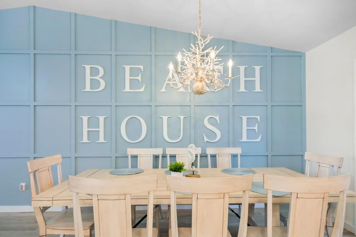 The St Augusdream Renovated Beach House Sleeps 8 Walk To Beach Сент-Огастин Экстерьер фото
